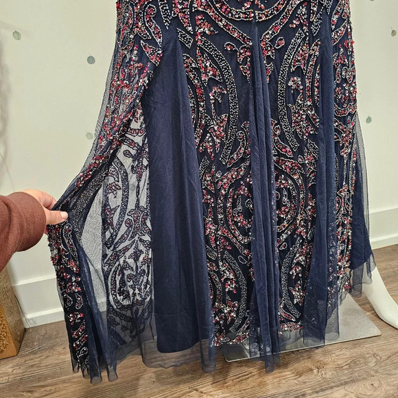 PISARRO NIGHTS Sequin Beaded Illusion Gown In Navy Sz 10 - Picture 4 of 12